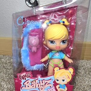 Bratz Babyz Cloe Doll with Blue and Yellow Outfit